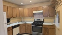 Building Photo - 48 Mendrey Ct