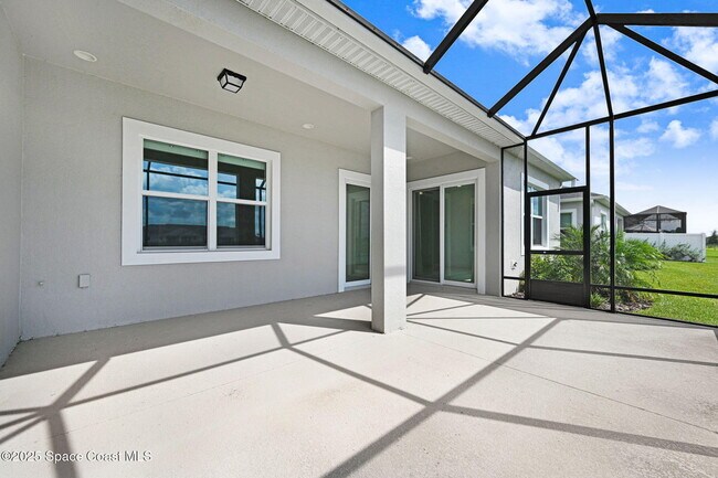 Building Photo - 2988 Pangea Cir
