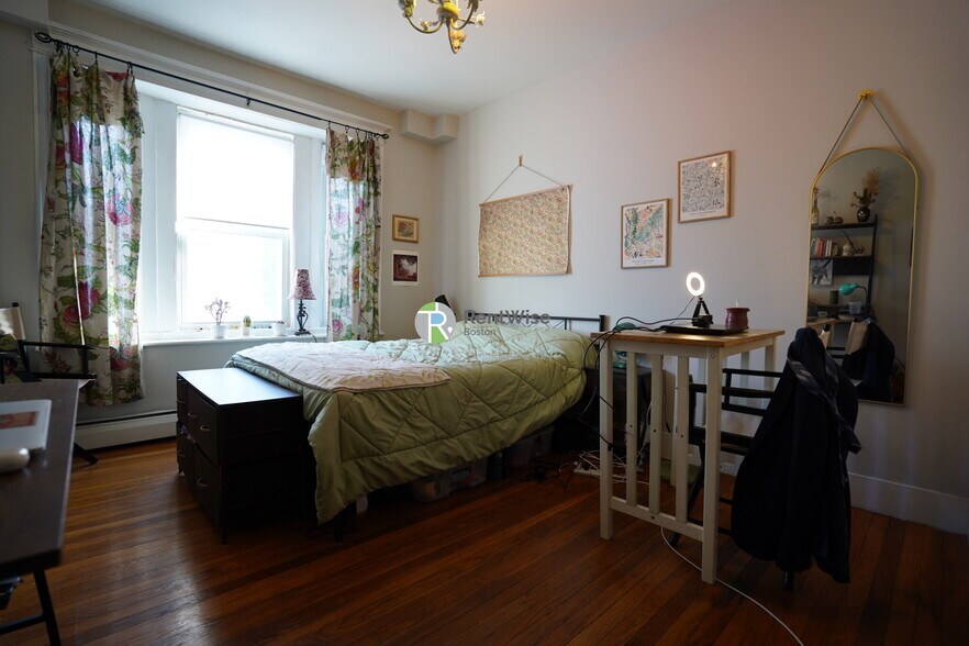 Building Photo - 15 Quint Ave