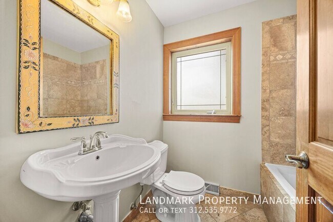 Building Photo - 12313 71st Ct