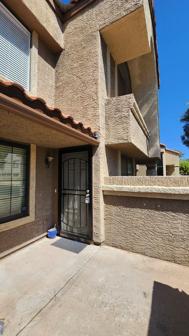 Building Photo - 2 Bedroom 2 Bath in Prime Tempe Location!