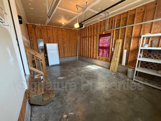 Building Photo - 1609 Cadmus Ct