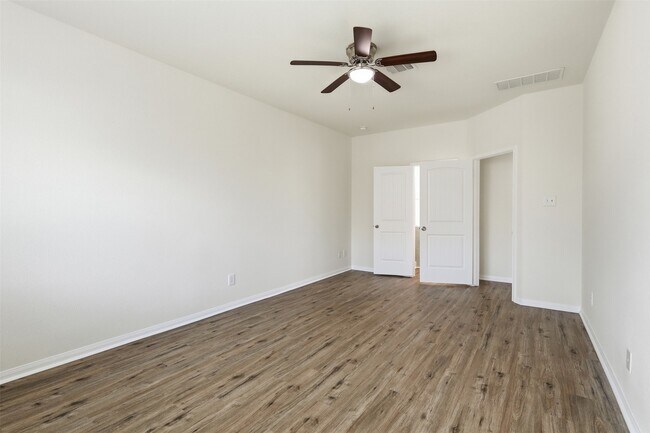 Building Photo - 3503 Cannon Dr