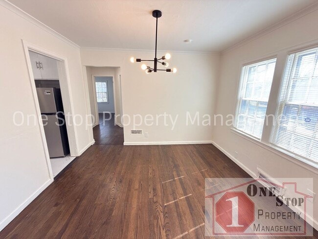 Building Photo - Beautiful 3 Bedroom 1 Bathroom in Kansas City!