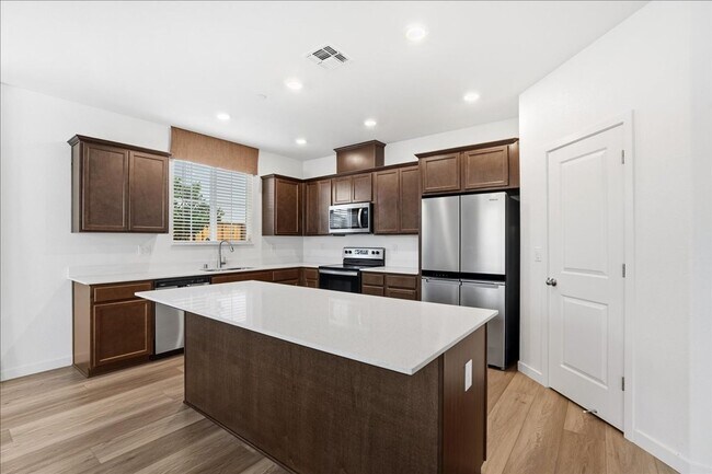 Building Photo - 10109 Al Meraz Dr