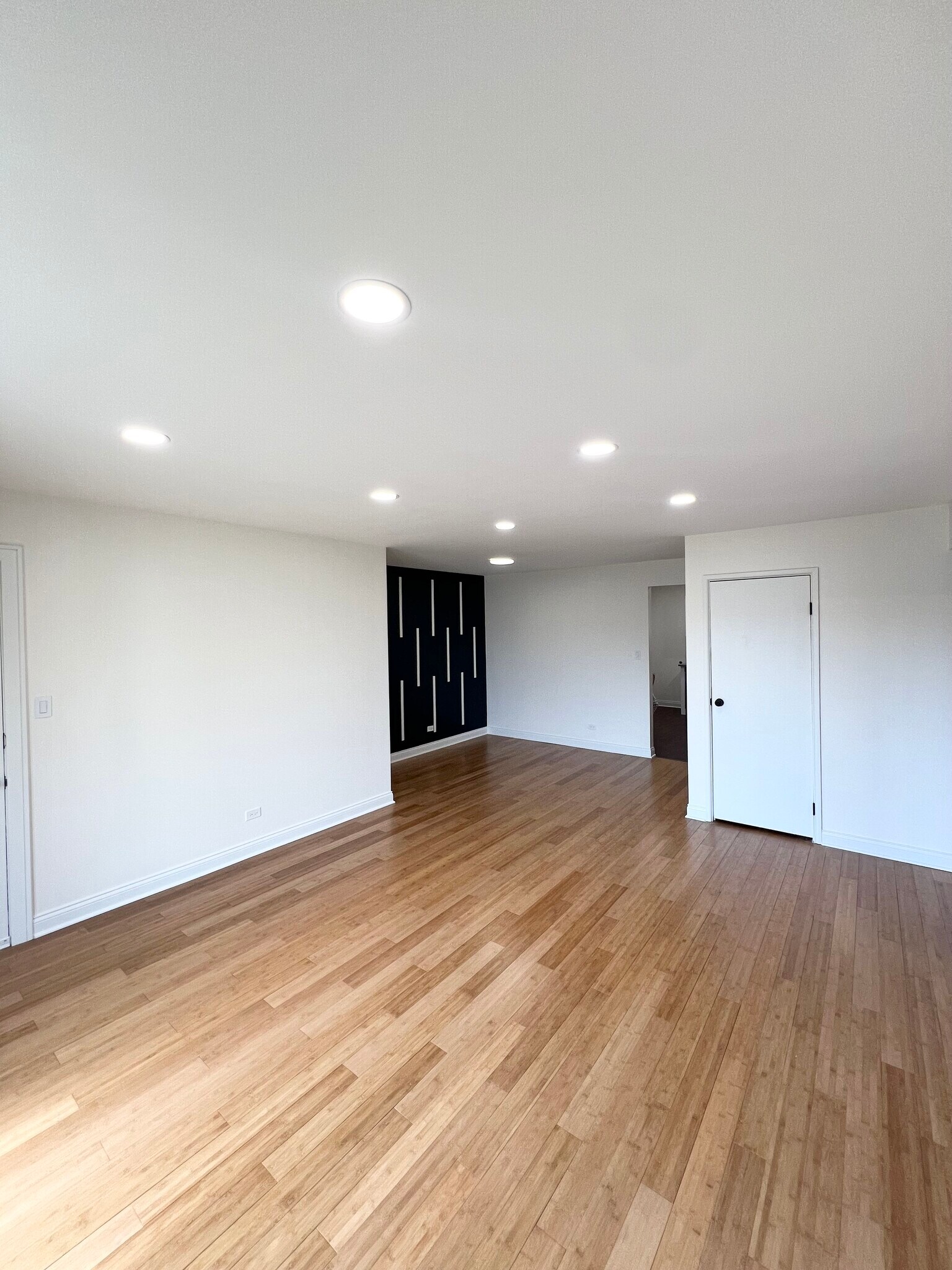 Living room - 9468 Bay Colony Dr