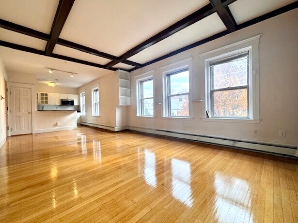 Primary Photo - 19 South St