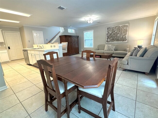 Building Photo - 195 Blushwood Pl