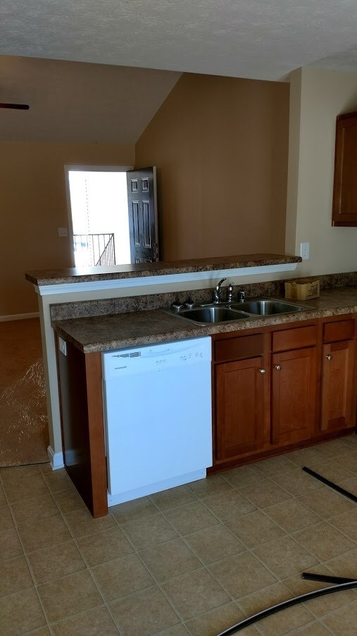 Building Photo - 11301 Breeze Cir