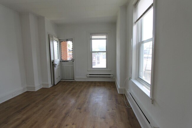 Building Photo - 7118 Germantown Ave