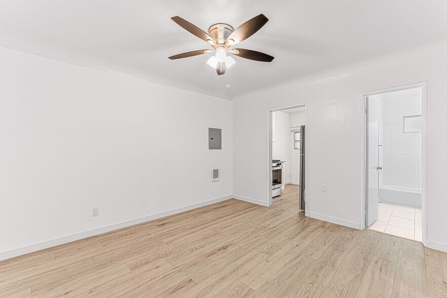 Building Photo - 636 Linden Ave