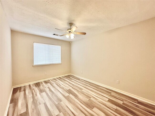Building Photo - 3907 Crystal Pass Ct