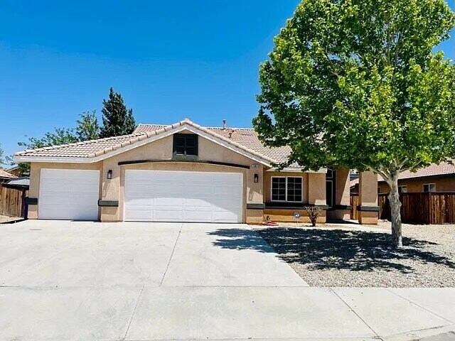 Building Photo - This house will be move-in ready on May 18, 2026. This house is a great 3 bedroom house in a quit...