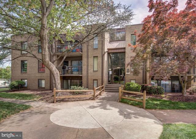 Building Photo - 11051 Camfield Ct