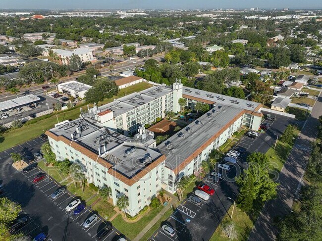 Building Photo - 801 83rd Ave N