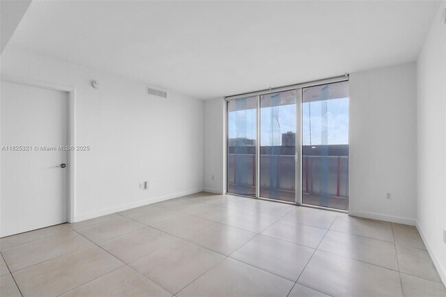 Building Photo - 50 Biscayne Blvd