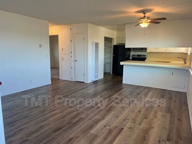 Building Photo - 2170 Seaview Ave