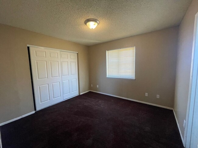 Building Photo - Move-In Ready 3-Bedroom Home with Backyard Living