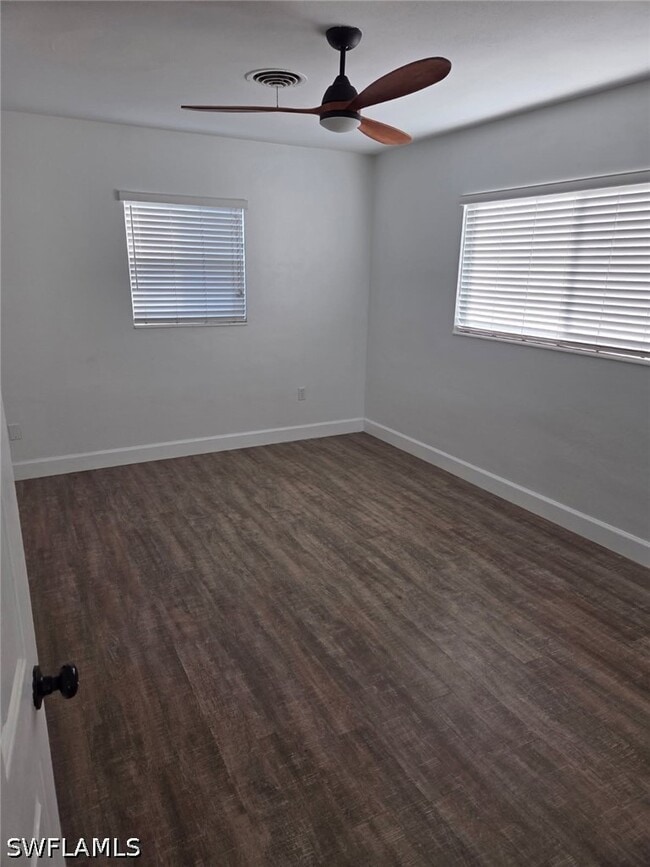 Building Photo - 5521 Granada Rd