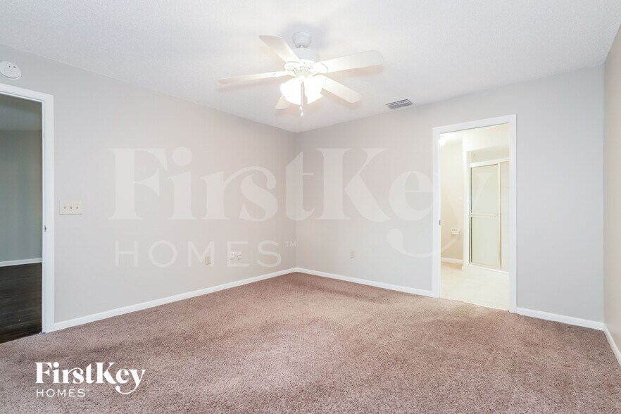 Building Photo - 4030 Cypress Landing E