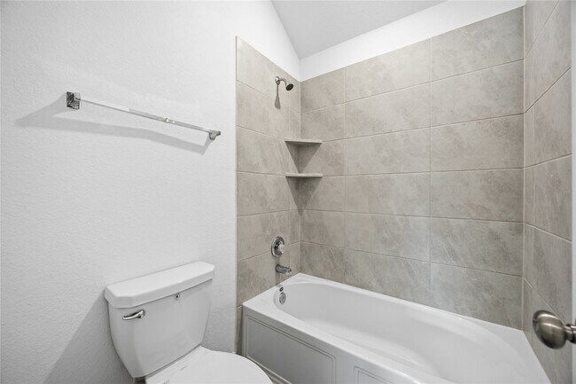 Building Photo - 32319 Melbrooke Dr