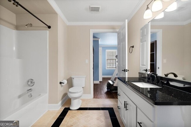 Building Photo - 530 Slane Trce