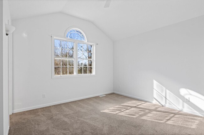Building Photo - Charming 3+ Bedroom Cape Cod with Water View – Between Traverse City & Suttons Bay