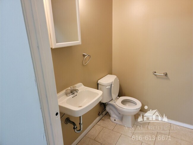 Building Photo - 5809 Christie Ave SE