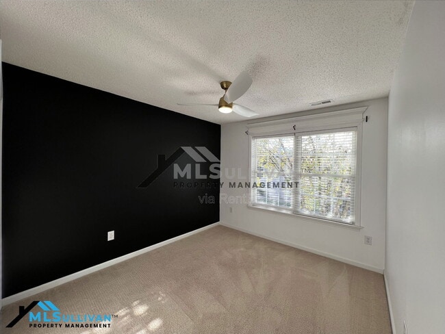 Building Photo - 4905 Gaithers Pointe Dr