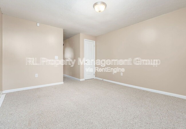Building Photo - 4820 Annual Dr