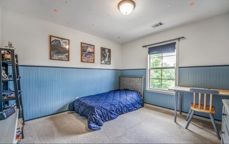 Building Photo - 10165 Carly Dr