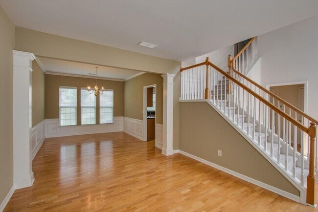 Building Photo - 1510 Chestnut Springs Rd