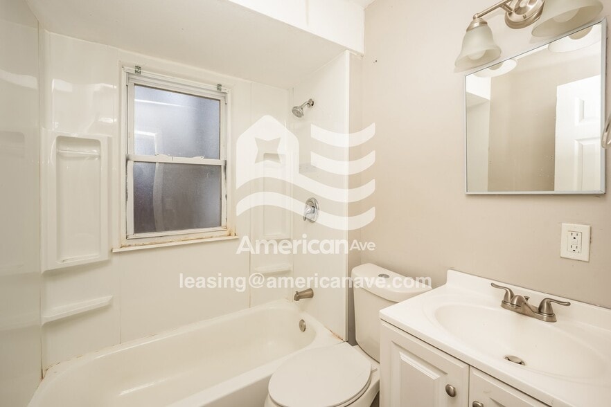 Building Photo - 25731 Forestview Ave