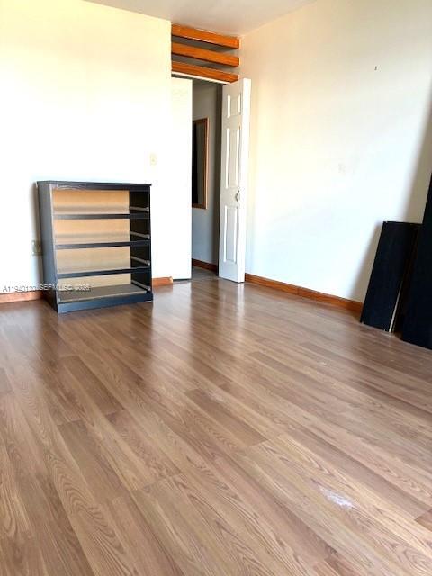 Building Photo - 2500 NE 135th St