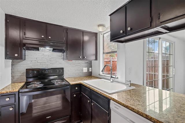 Building Photo - 2160 Fleur De Lis Ct