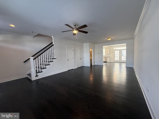 Building Photo - 602 D St