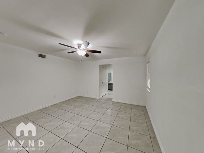 Building Photo - 4744 O'Bannon Dr