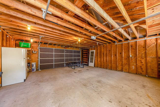 Building Photo - 1324 Allston St