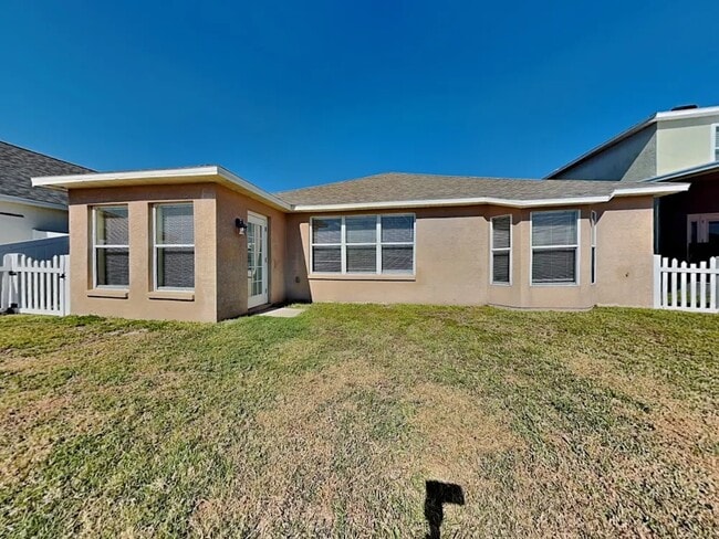 Building Photo - 8415 Canterbury Lake Blvd