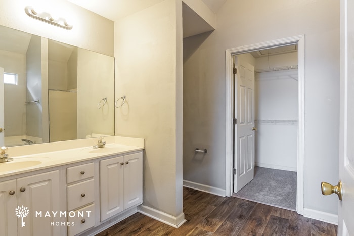 Building Photo - 328 Camden Cove Cir