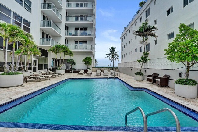 Building Photo - 209 N Fort Lauderdale Beach Blvd