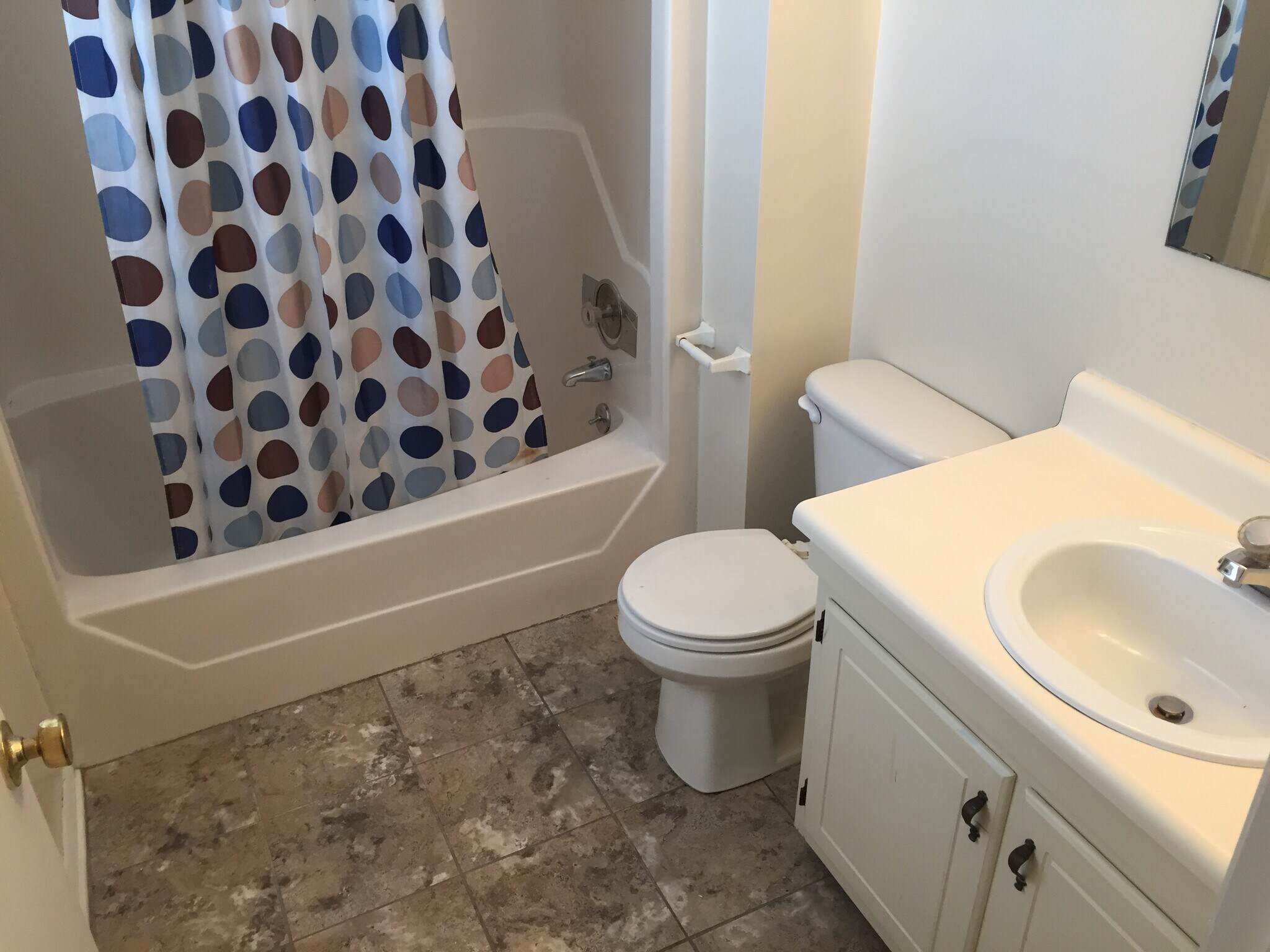 Building Photo - 2805 Wellesley Ct