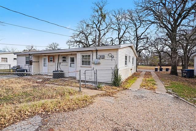 Building Photo - 2209 Barbell Ln