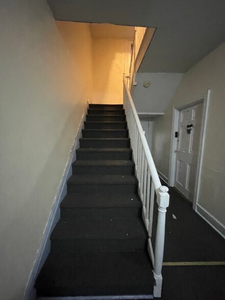 Hall way - 226 Lincoln Way W