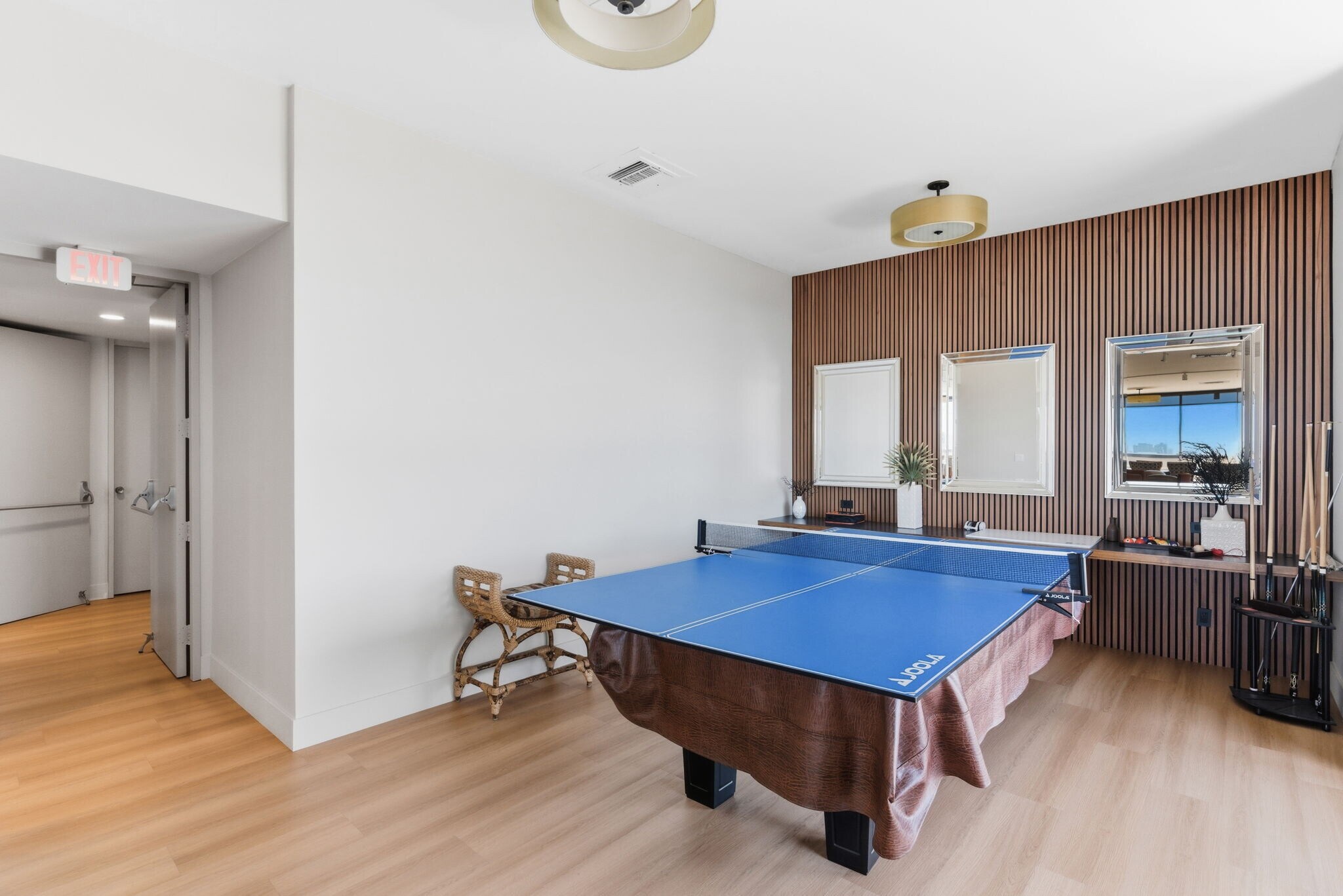 Building Photo - 3535 1st Ave