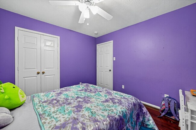 Building Photo - 2506 Parkhaven Dr