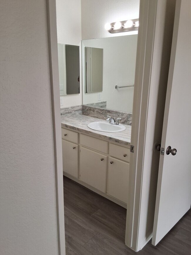 Building Photo - Palms Apartments San Marcos 2 bed 2 bath