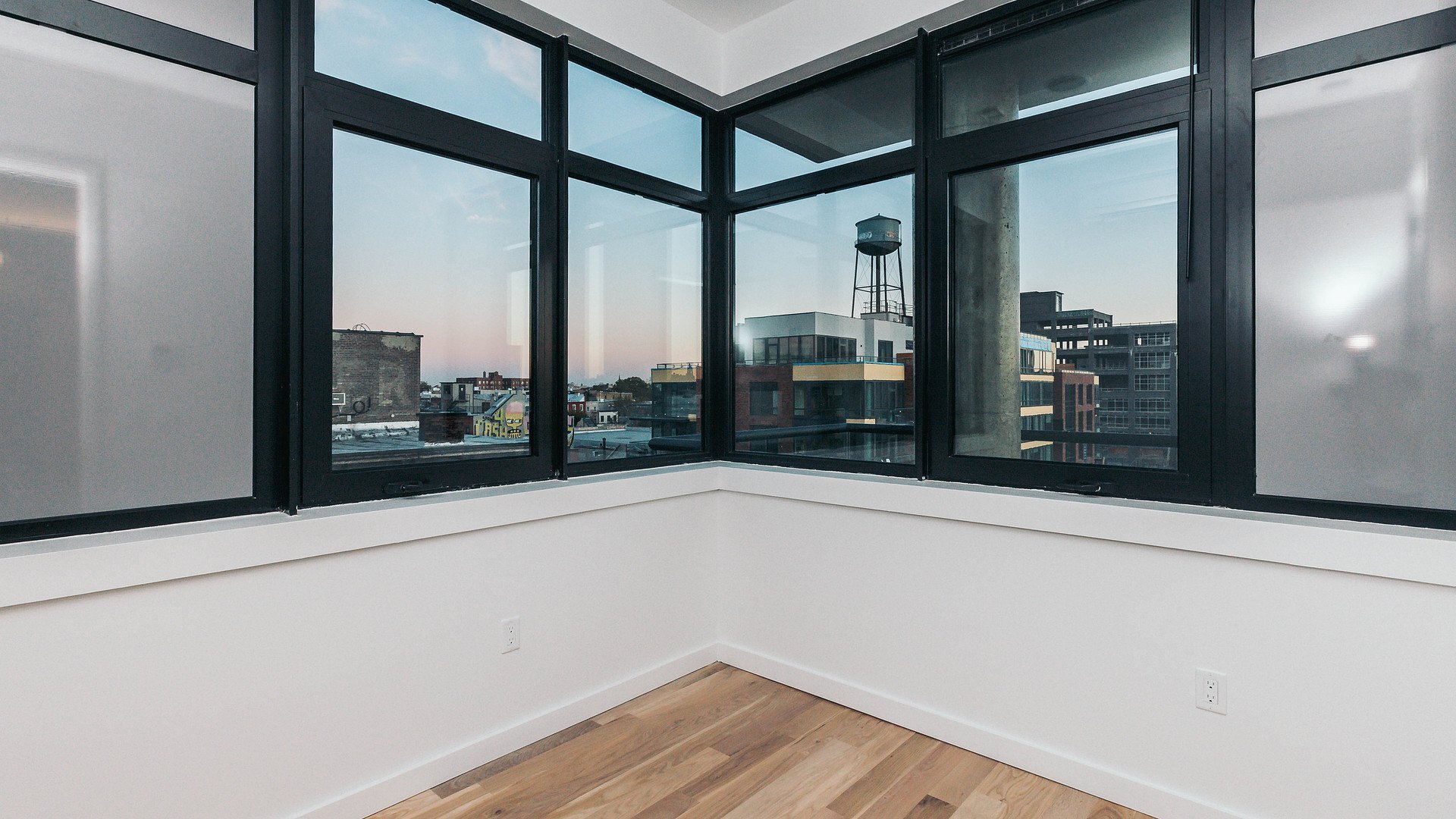 Building Photo - 44 Kent St