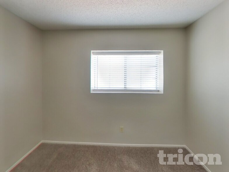 Building Photo - 509 Coco Palms Ave