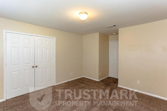 Building Photo - 212 Crowfoot Dr